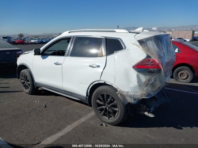 Nissan ROGUE SV 2017 KNMAT2MTXHP602984 Image 3