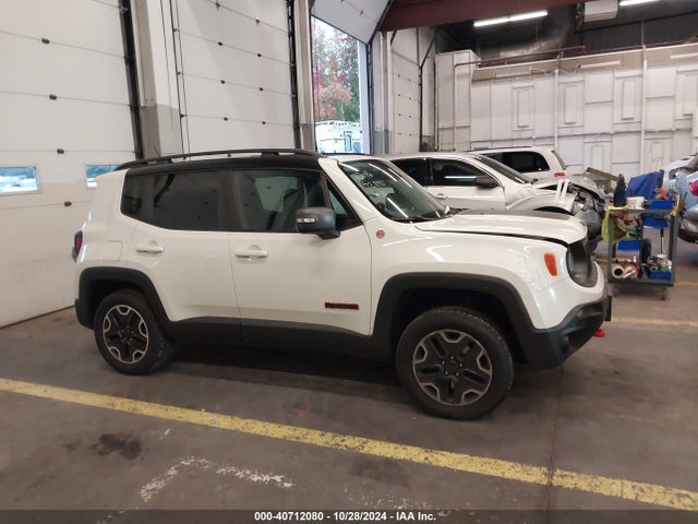 ZACCJBCB3HPF07984 Jeep Renegade Trailhawk 4x4