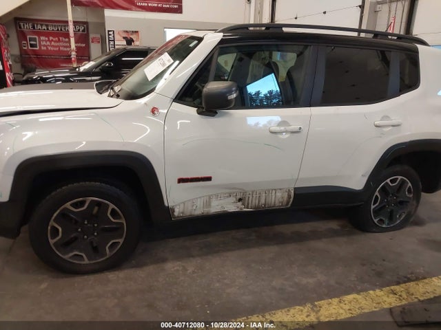 ZACCJBCB3HPF07984 Jeep Renegade Trailhawk 4x4