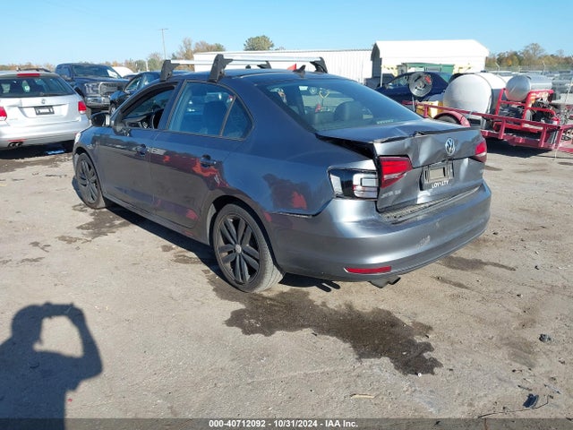 3VWD17AJ3JM222851 Volkswagen Jetta 1.8t Se Sport