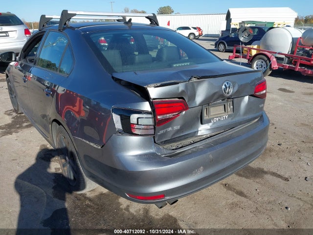 3VWD17AJ3JM222851 Volkswagen Jetta 1.8t Se Sport