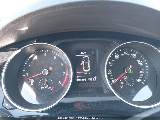 3VWD17AJ3JM222851 Volkswagen Jetta 1.8t Se Sport