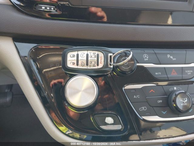 2C4RC1BG6JR142505 Chrysler Pacifica Touring L