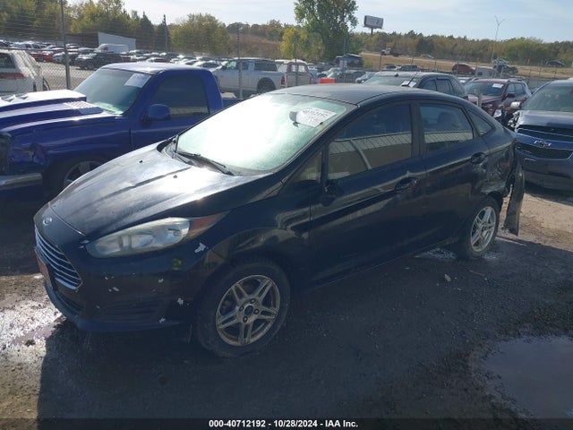 Ford FIESTA SE 2018 3FADP4BJ7JM104239 Image 2