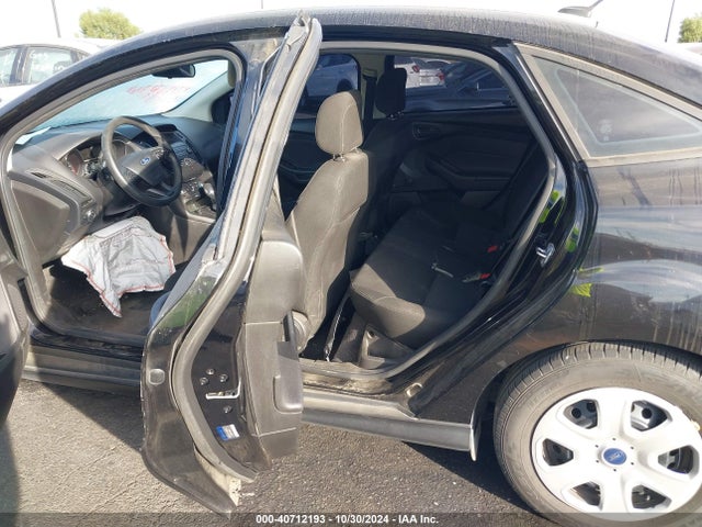 1FADP3E24JL211507 Ford FOCUS S
