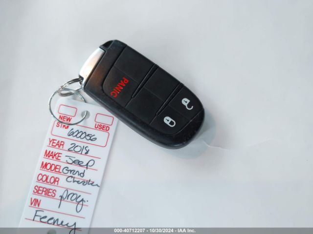 1C4RJFAG4JC421707 Jeep Grand Cherokee Laredo E 4x4