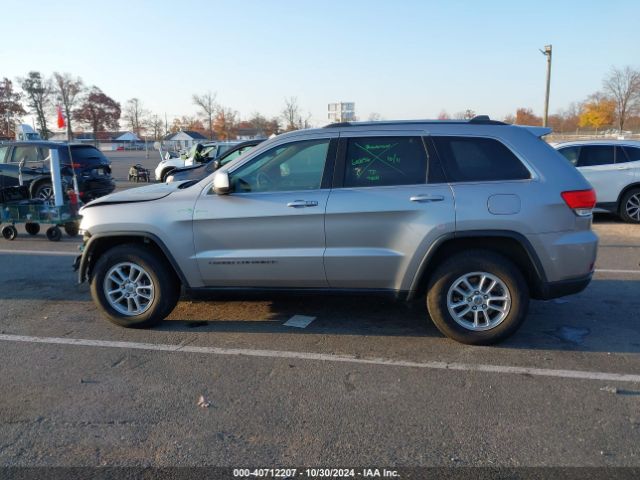 1C4RJFAG4JC421707 Jeep Grand Cherokee Laredo E 4x4