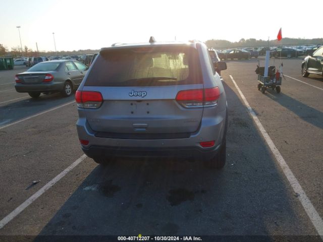 1C4RJFAG4JC421707 Jeep Grand Cherokee Laredo E 4x4