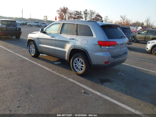 1C4RJFAG4JC421707 Jeep Grand Cherokee Laredo E 4x4
