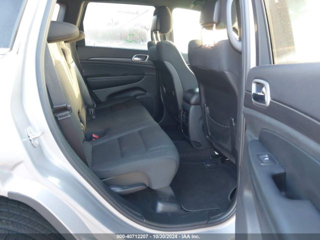 1C4RJFAG4JC421707 Jeep Grand Cherokee Laredo E 4x4