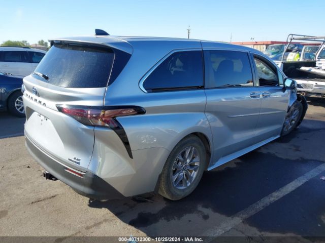 5TDKSKFC4PS074433 Toyota SIENNA LE