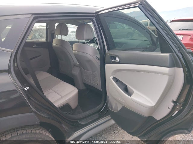 Hyundai TUCSON SEL 2018 KM8J3CA47JU719296 Image 8