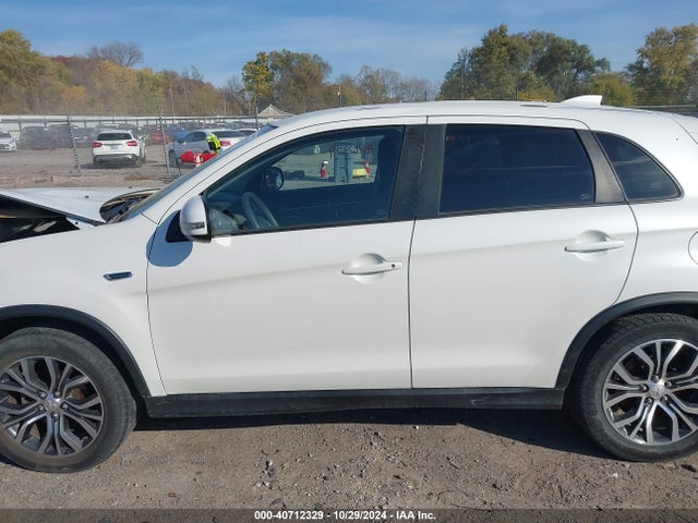 JA4AR3AU1JZ018060 Mitsubishi Outlander Sport 2.0 Es