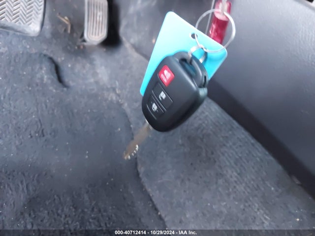 Toyota RAV4 LE 2016 2T3ZFREV1GW296036 Image 11