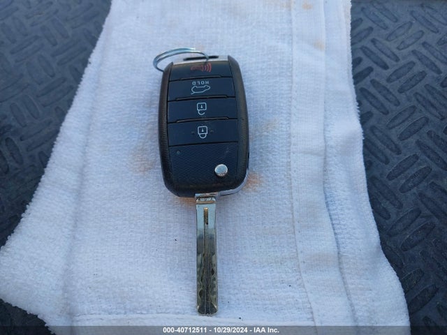 KIA SOUL + 2019 KNDJP3A53K7661639 Image 11