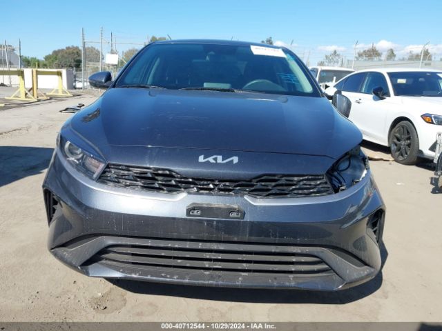 3KPF24AD6PE642639 KIA Forte Lxs