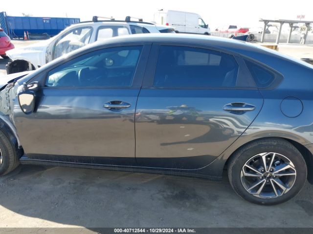 3KPF24AD6PE642639 KIA Forte Lxs