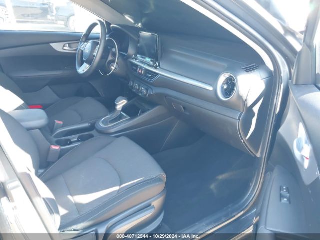 3KPF24AD6PE642639 KIA Forte Lxs