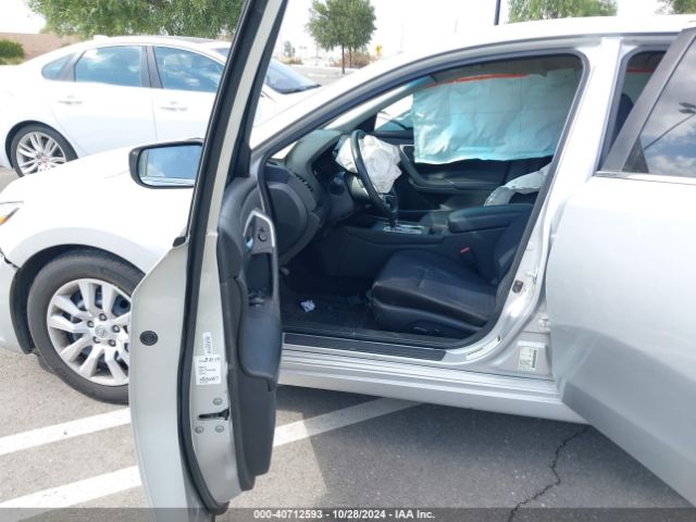 1N4AL3AP3JC175339 Nissan Altima 2.5 S