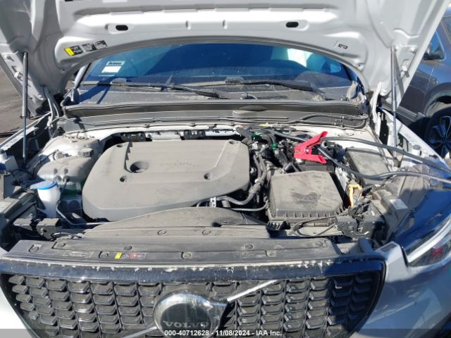 YV4L12UL0R2291057 Volvo Xc40 B5 Plus Dark Theme
