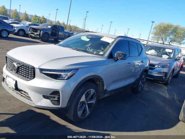YV4L12UL0R2291057 Volvo Xc40 B5 Plus Dark Theme