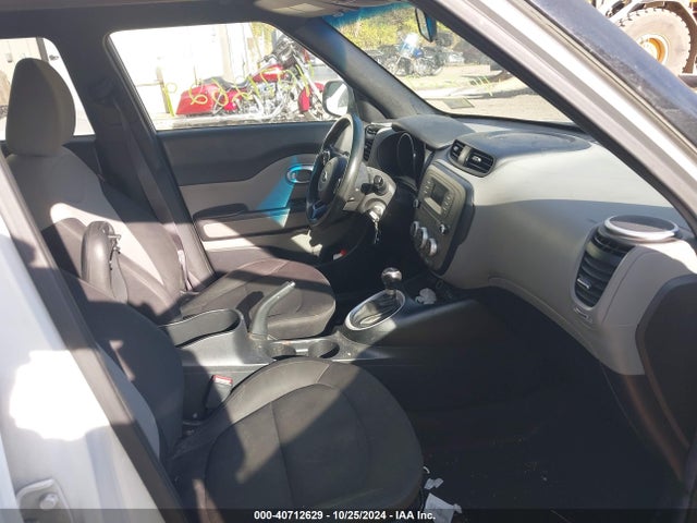 KIA Soul 2016 KNDJN2A24G7245452 Image 5