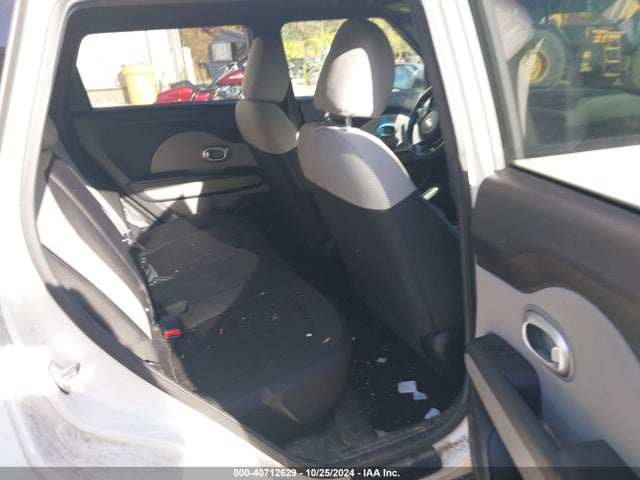 KIA Soul 2016 KNDJN2A24G7245452 Image 8