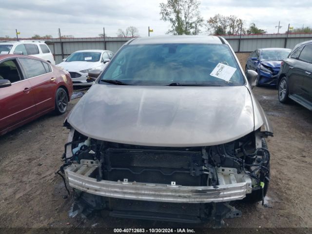 2C4RC1FG4JR163556 Chrysler Pacifica Touring Plus