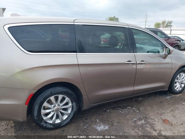 2C4RC1FG4JR163556 Chrysler Pacifica Touring Plus