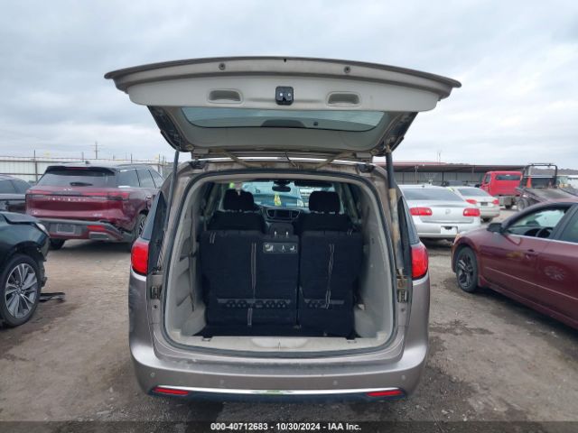 2C4RC1FG4JR163556 Chrysler Pacifica Touring Plus