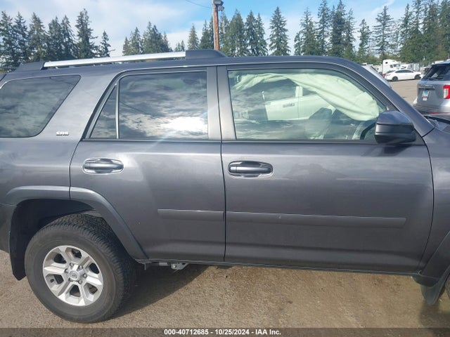 Toyota 4RUNNER SR5 2023 JTEEU5JR5P5303577 Image 13