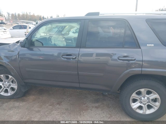 Toyota 4RUNNER SR5 2023 JTEEU5JR5P5303577 Image 14