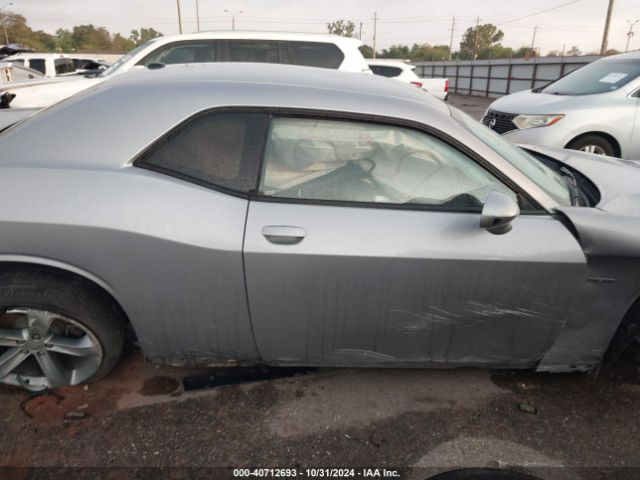 2C3CDZBT5GH200637 Dodge Challenger R/t