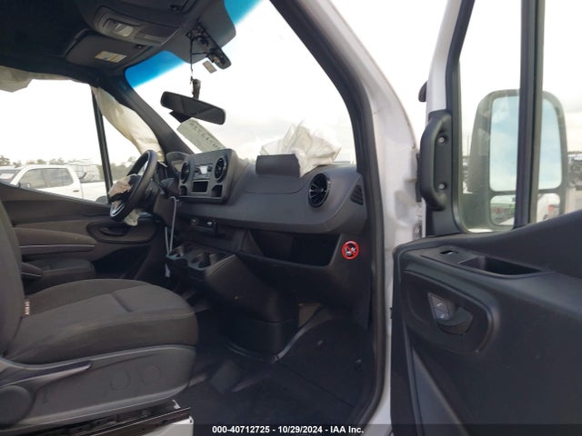W1Y40CHY7MT058149 Mercedes-Benz Sprinter 2500 High Roof I4
