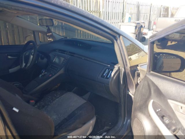 JTDKN3DU2E1804911 Toyota Prius