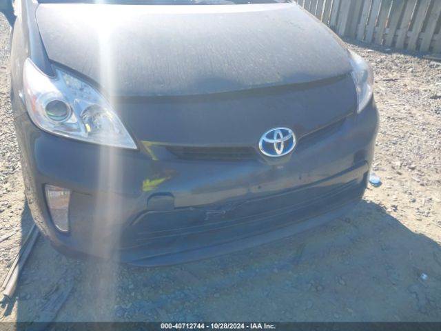 JTDKN3DU2E1804911 Toyota Prius