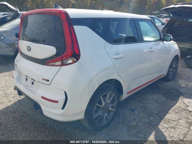 KNDJ63AU9M7126909 KIA Soul Gt-line