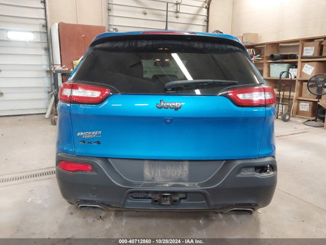 1C4PJMCX8JD578028 Jeep Cherokee Latitude 4x4