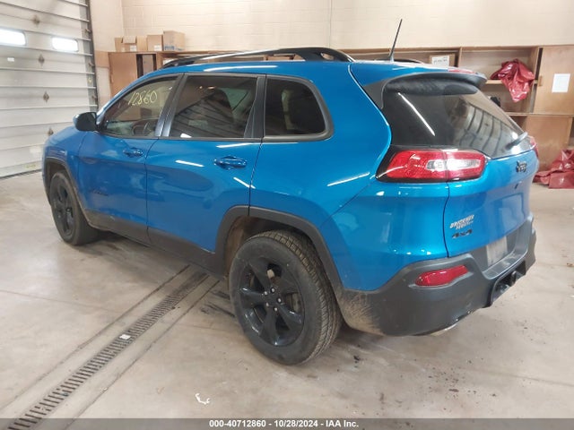 1C4PJMCX8JD578028 Jeep Cherokee Latitude 4x4