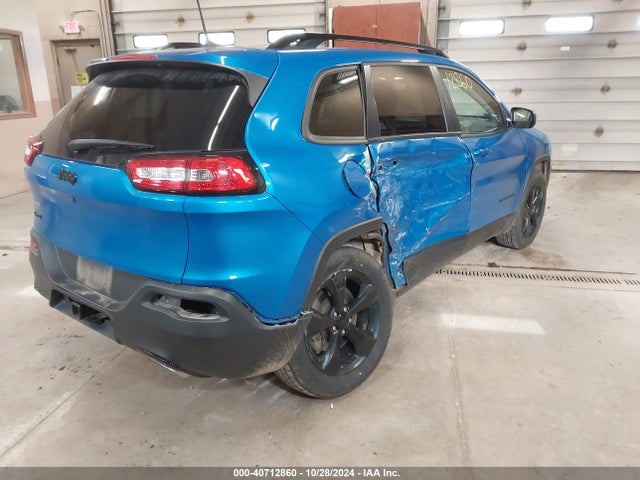 1C4PJMCX8JD578028 Jeep Cherokee Latitude 4x4