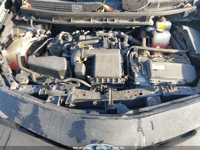 Toyota Prius V Two 2015 JTDZN3EU8FJ033451 Image 10