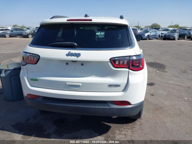 3C4NJCBB3MT514453 Jeep Compass Latitude Fwd