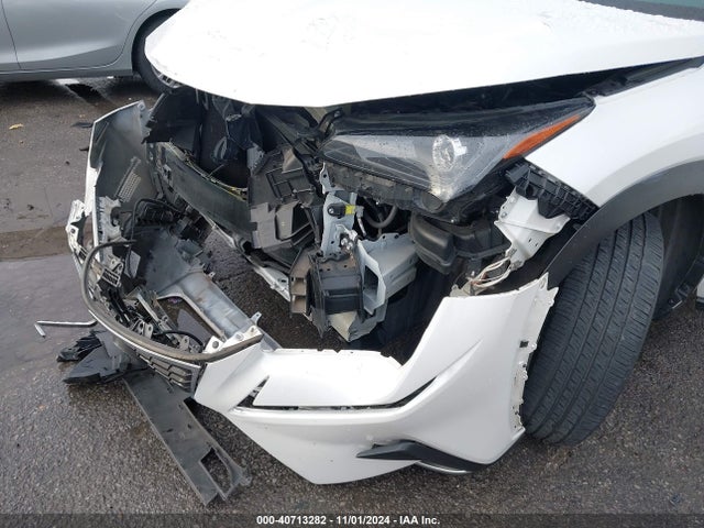JTJYARBZ8K2153052 Lexus NX 300