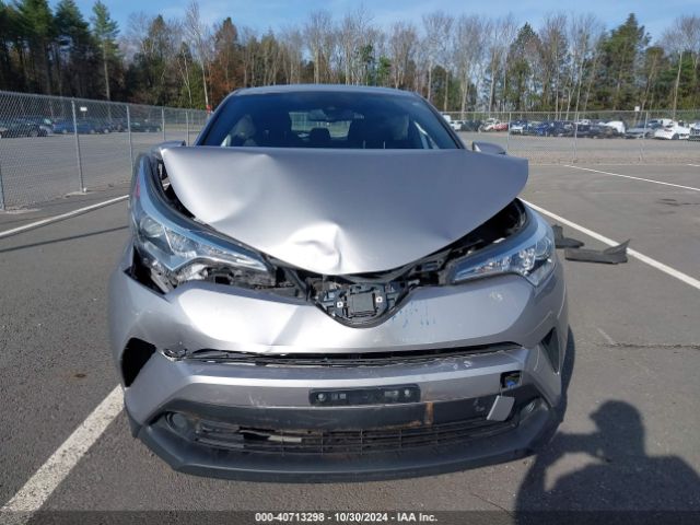 NMTKHMBX6KR077716 Toyota C-HR LE