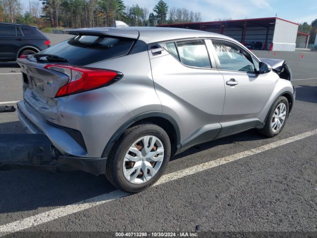 NMTKHMBX6KR077716 Toyota C-HR LE