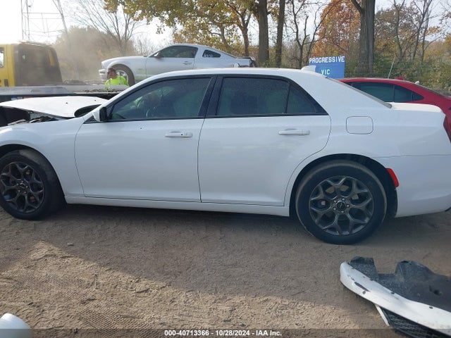 2C3CCAGG6FH842475 Chrysler 300 300s