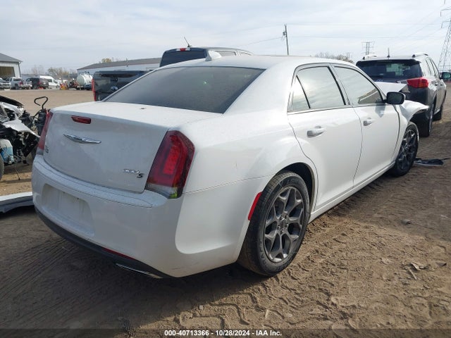 2C3CCAGG6FH842475 Chrysler 300 300s