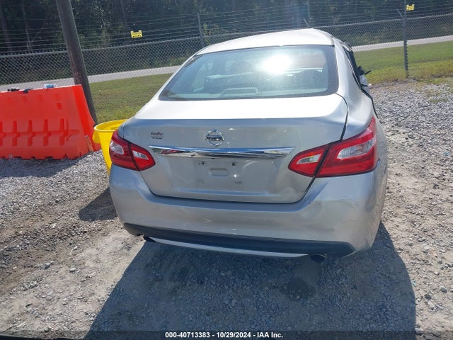 Nissan Altima 2.5 S 2017 1N4AL3AP3HC229457 Image 17
