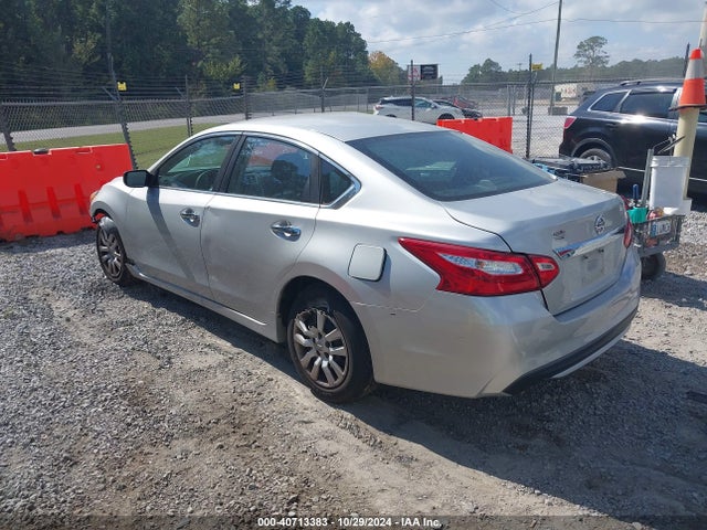 Nissan Altima 2.5 S 2017 1N4AL3AP3HC229457 Image 3