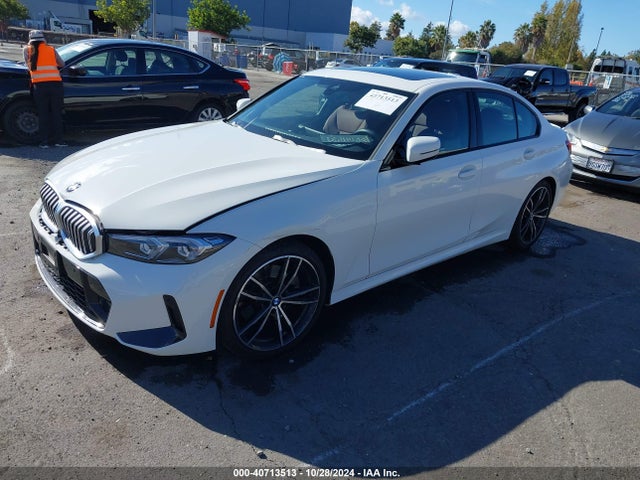 BMW 330I 2023 3MW69FF06P8C80417 Image 2